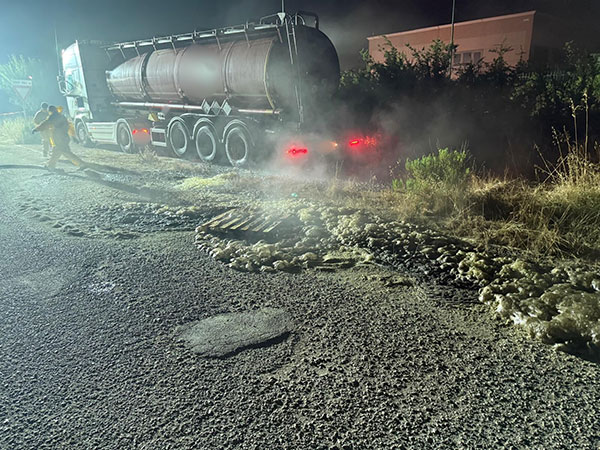 Camion perde acido cloridrico, paura a San Pietro al Tanagro