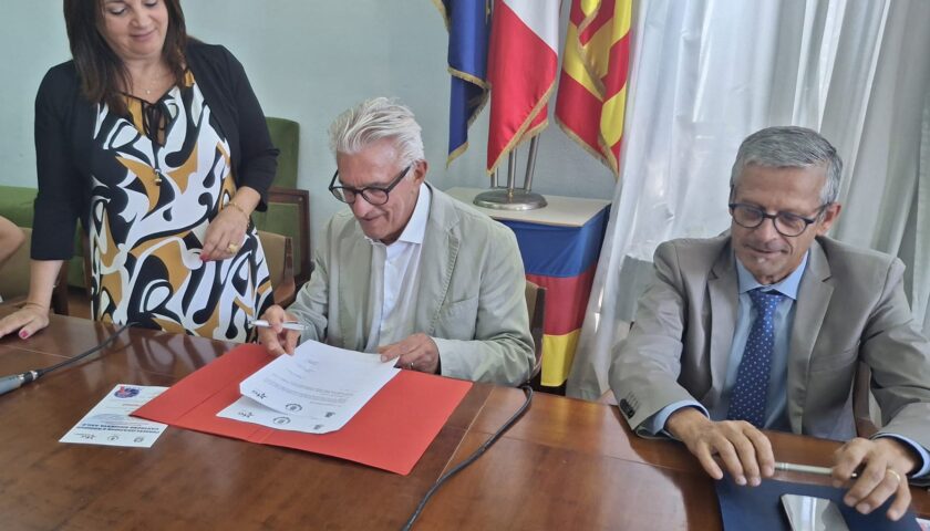 Gestione richieste di asilo per stranieri, firmato protocollo d’intesa a Salerno