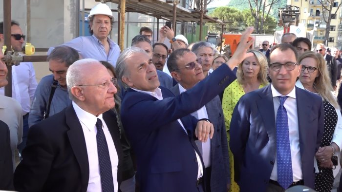 De Luca a Nocera Inferiore: “Investimento da 50milioni per l’Umberto I”