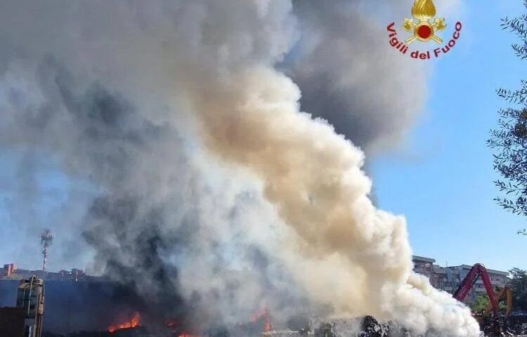 Esplosione ad un distributore di benzina a Roma, 21 feriti