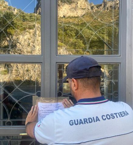 Maiori, smaltimento reflui difforme dalle regole: ristorante posto sotto sequestro