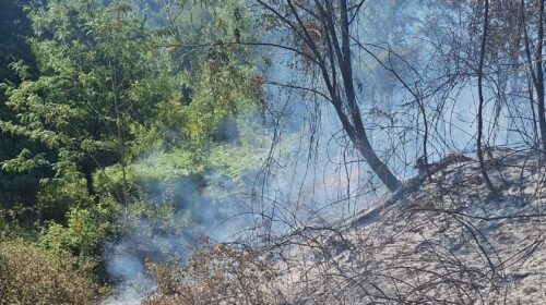 Mercato San Severino, incendio a Costa: soccorsi in azione