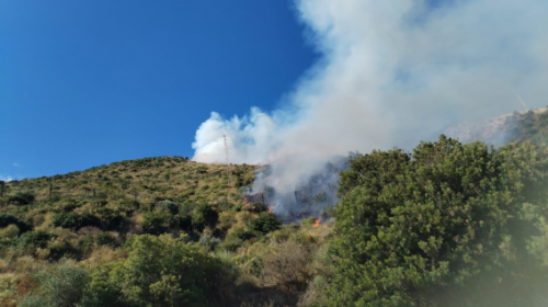 Ritornano gli incendi: bruciano i monti Picentini