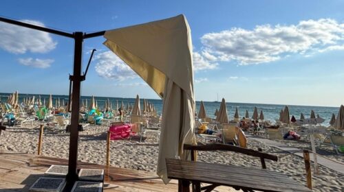 Salerno, tromba d’aria a Mercatello: danni per alcuni stabilimenti balneari