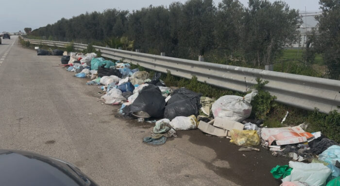 “Scempio Aversana”, la denuncia di Ilardi (Federalberghi): rifiuti ovunque