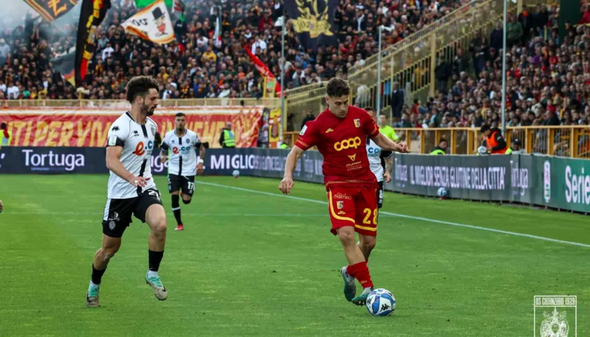 Salernitana, sfuma Biasci: l’attaccante del Catanzaro finisce all’Avellino