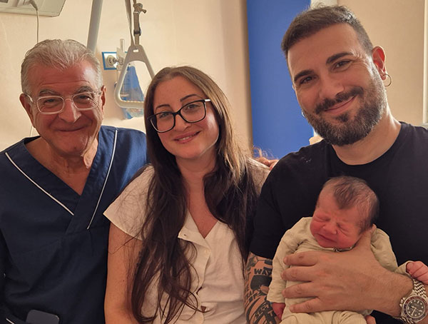 Salerno, gravidanza ad alto rischio: mamma e bimbo salvi grazie all’équipe del Malzoni Research Hospital