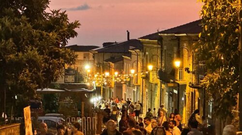Festa della Cipolla di Vatolla: nel terzo weekend spazio all’arte, al teatro e alla musica popolare