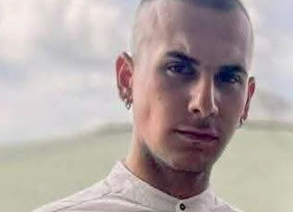 Sassano, lacrime e dolore per la scomparsa del 22enne Giovanni Abruzzese