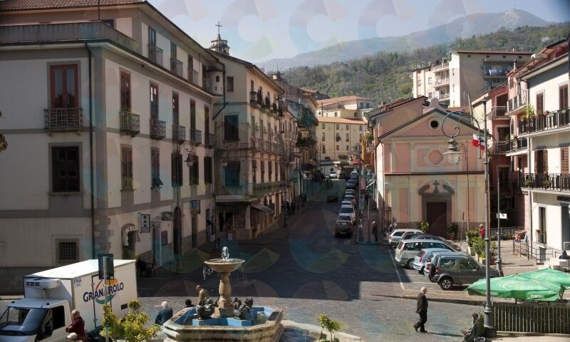 Roccadaspide, giovane madre di 4 figli non lascia l’alloggio popolare. “Mi spetta”-. Il Comune: assegnazione provvisoria e termini scaduti