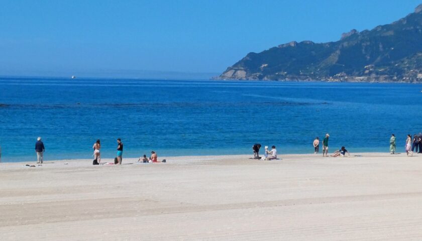 Salerno, i residenti di Pastena: “Nessuna chiarezza sulla questione centrale. Esiste o no il collaudo della nuova spiaggia?”