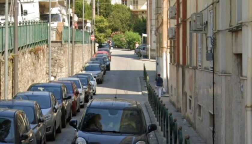 Salerno, disabile scippato del borsello in zona Vestuti