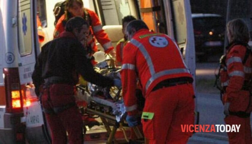 Sarno, aggredisce i familiari: ricoverato in una clinica psichiatrica