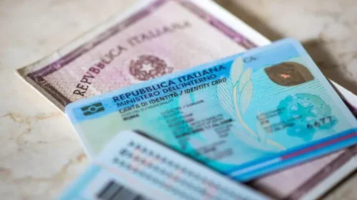 Da settembre la carta di identità solo su prenotazione