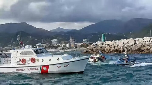 Salerno in festa con la Madonna che viene dal Mare