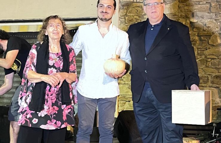Vatolla, gran finale per la Festa della Cipolla: premiato lo chef Daniele Binario