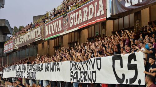 Via alla campagna abbonamenti della Salernitana: prelazione domani, curva Sud a 115 euro
