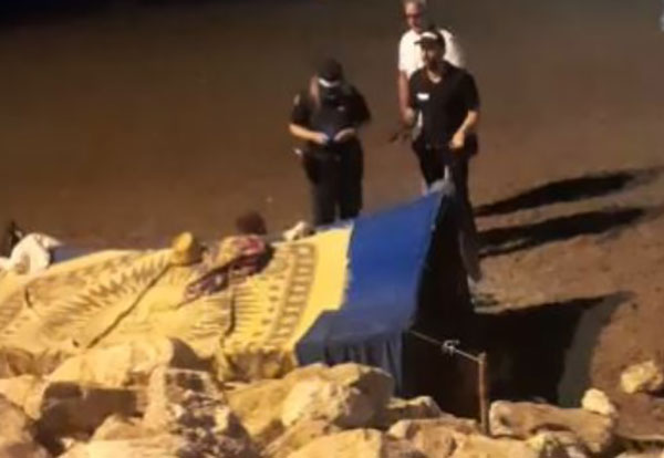 Salerno, sequestrata in spiaggia capanna diventata deposito dei furti