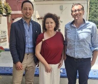 Statale 18 pericolosa: buche e rattoppi “alla meno peggio” mettono a rischio gli automobilisti. La denuncia di “Vietri che Vogliamo”  