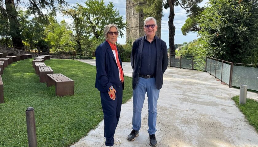 Ravello, il presidente del museo Maxxi in visita alla Città della Musica Emanuela Bruni accolta dal sindaco Paolo Vuilleumier