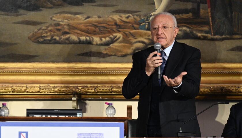 Regionali, De Luca da Sessa Aurunca: “Centrodestra coalizione di sfrantummati ancora senza candidato”