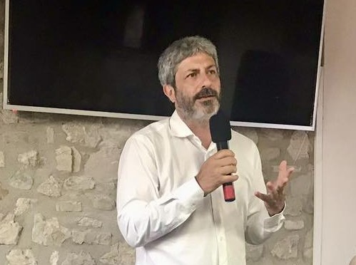 Regionali, ufficiale: Roberto Fico candidato per il centrosinistra in Campania