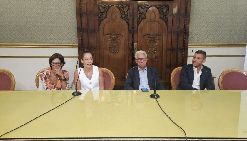 Salerno, due leggende del volley femminile questa mattina in Provincia