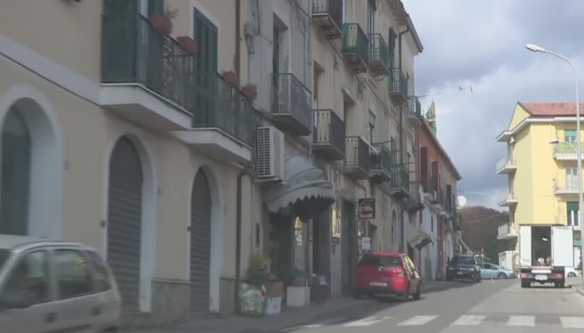 Salerno, denunciato tentativo di adescamento di minore a Matierno