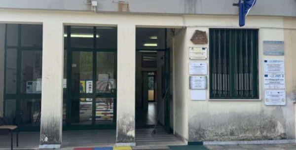 Salerno, ladri  rubano tablet e pc nella scuola ad Ogliara: messi in fuga dal servizio di sorveglianza