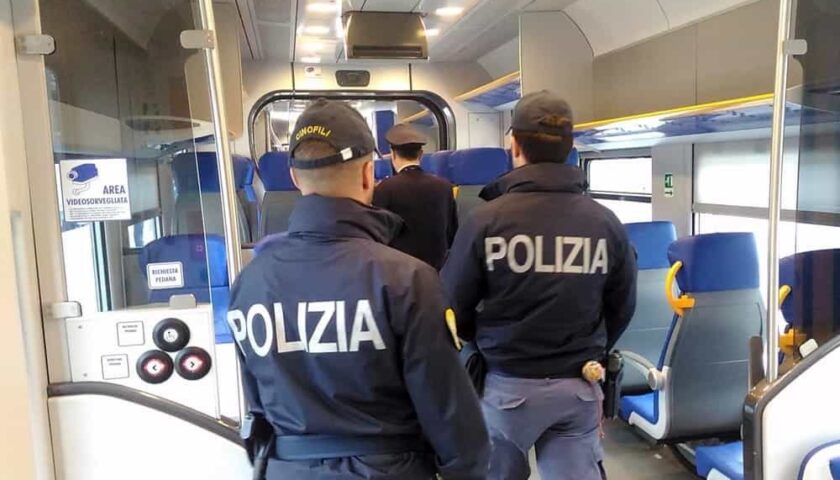 Si spaccia per carabiniere e truffa anziana: arrestato