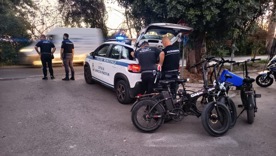 Capaccio Paestum, controlli stradali della Municipale:  patenti ritirate e sequestro bici elettriche