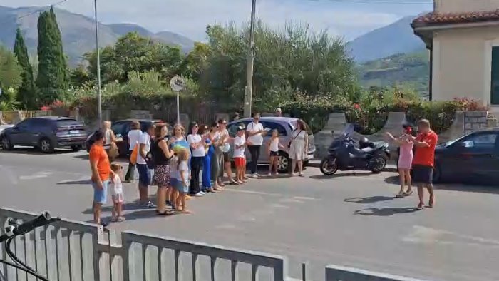 Le future mamme di Sapri a difesa dell’ospedale