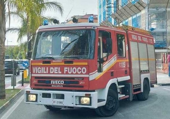 Bellizzi, cade dall’impalcatura: operaio ferito grave