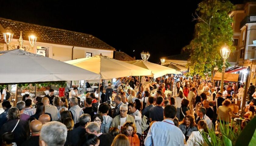 “Borgo diVino” conquista Castellabate: boom di presenze e grandi consensi per la rassegna enogastronomica  