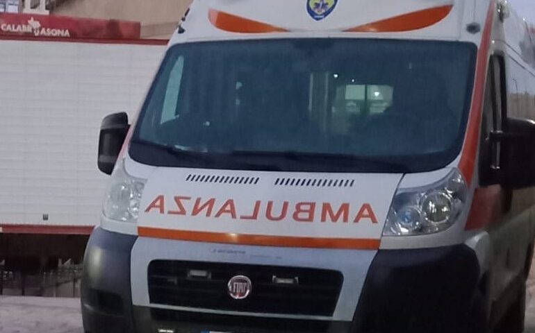 Cava de’ Tirreni, 50enne in overdose salvato dalla Croce Azzurra