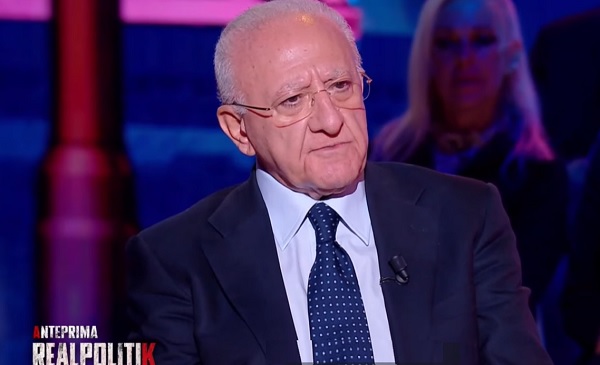 De Luca a Realpolitik su Rete 4 non esclude sua presenza in una delle liste del centrosinistra