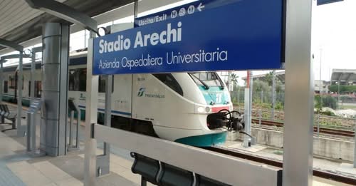 Salerno, bomba a fosforo accanto ai binari della metropolitana leggera