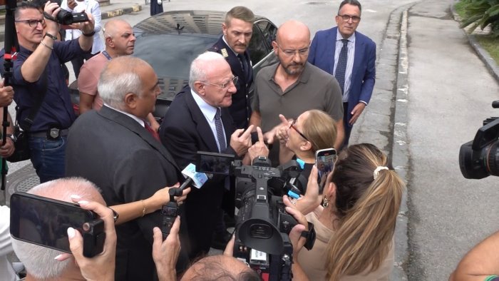 Contestazione al Ruggi, il Codacons: inaccettabile il comportamento di De Luca