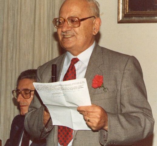 Caggiano,  Riccardo Pucciarelli dona 500 libri alla Biblioteca Comunale