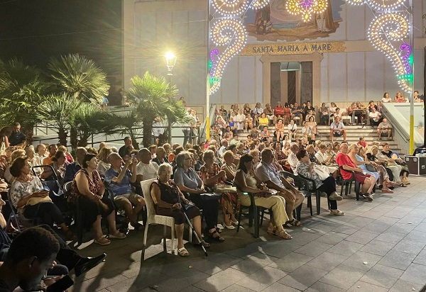 Salerno: Mercatello in festa per Santa Maria a Mare tra eventi religiosi, musica e teatro