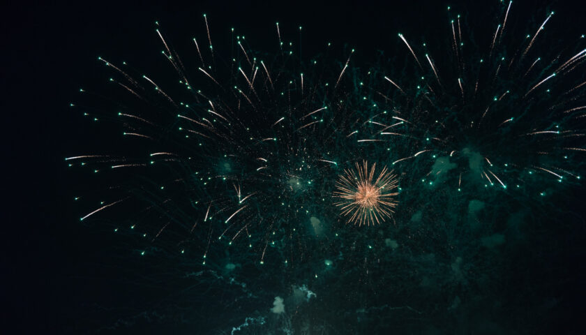 FUOCHI D’ARTIFICIO NOTTURNI PER FESTEGGIAMENTI PRIVATI: MA VERAMENTE POSSONO FARLO?