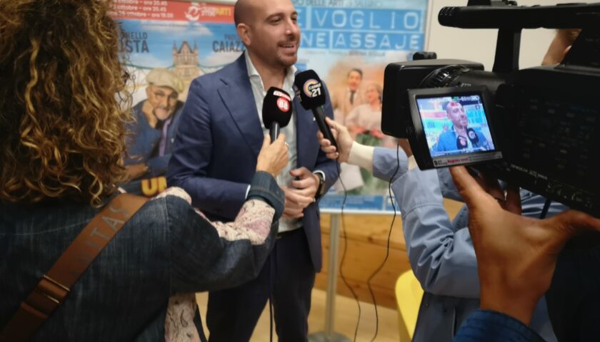 Salerno, presentata la rassegna teatrale “Te voglio bene assaje” 2025-26