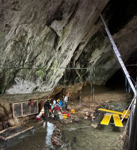 Grotte di Pertosa-Auletta, 150 reperti di alto pregio già recuperati. A novembre ripartono gli scavi