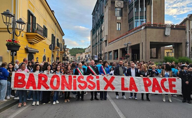 Baronissi, la sindaca Petta: “Sabato  tutti in piazza per la Marcia della Pace”