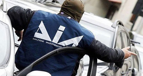 Pagani, finita la latitanza del figlio adottivo del boss: arrestato a Milano