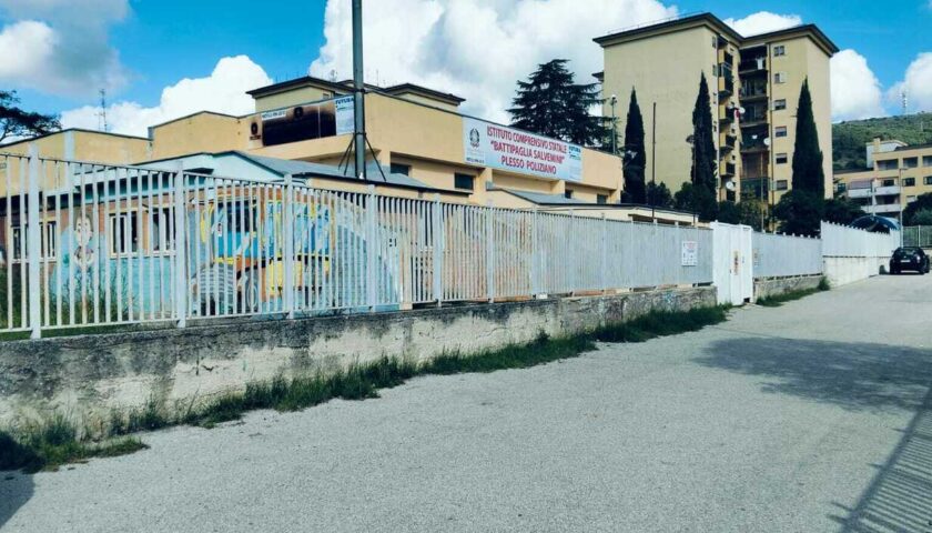 Furto alla scuola dell’infanzia Poliziano di Battipaglia: rubati Lim e defibrillatore