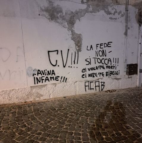 Muri imbrattati dai vandali a Vietri sul Mare, l’appello del gruppo di opposizione “Vietri che Vogliamo” alla maggioranza: “Episodi da non ignorare. Serve sensibilizzare la comunità”