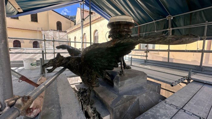 Amalfi, monumento ai caduti ritorna al suo antico splendore