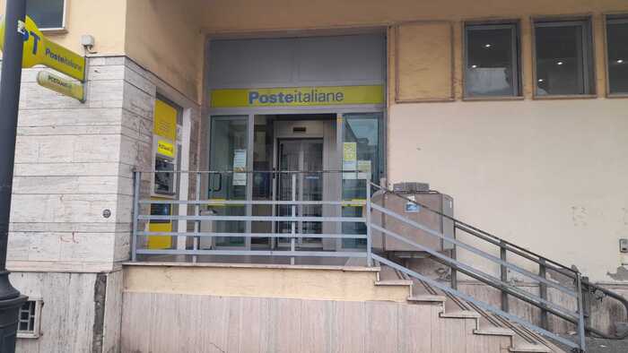 Scafati, tentato furto notturno negli uffici postali di via Melchaide