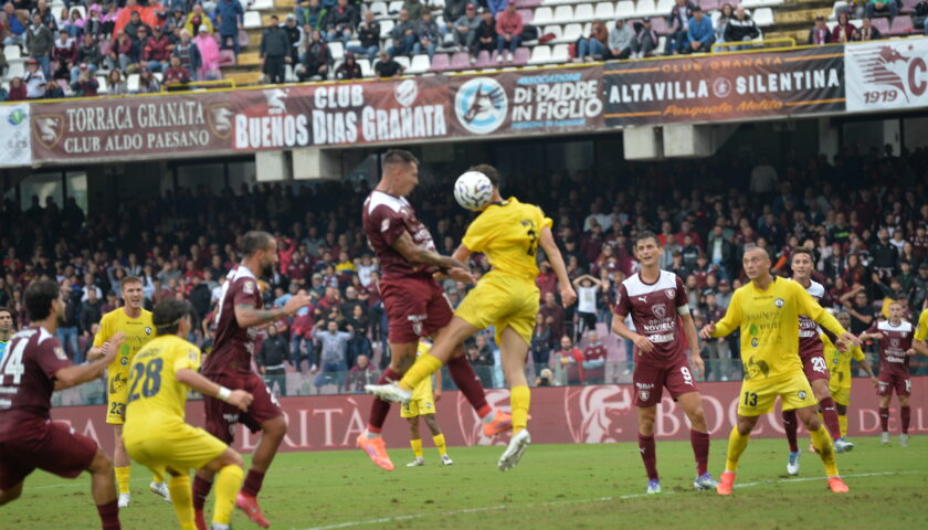 La Salernitana vince e si riprende la vetta solitaria, Cavese sconfitta a testa alta